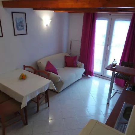 Apartmán In Pula/istrien 40153 Pula